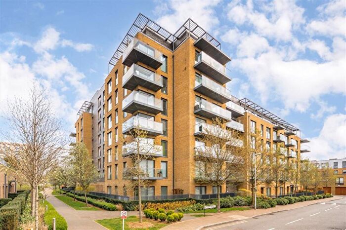 3 Bedroom Flat For Sale In Tizzard Grove, Kidbrooke, SE3