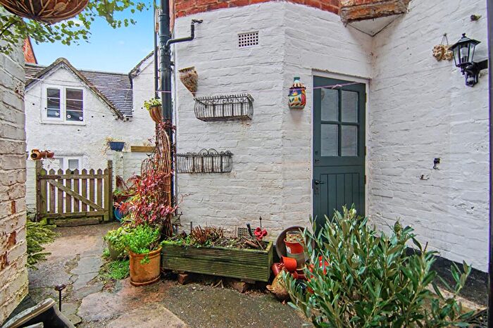 2 Bedroom Cottage For Sale In Coventry Road, Fillongley, CV7