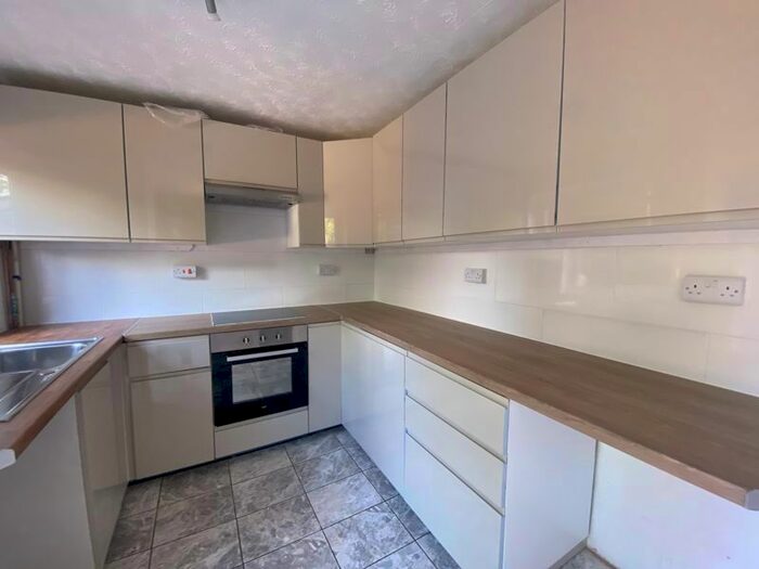 3 Bedroom Terraced House To Rent In Aynho Walk, Kingsthorpe, Northampton, NN2