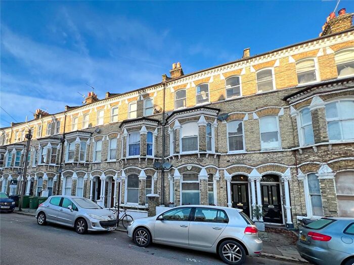 1 Bedroom Flat To Rent In Tregothnan Road, London, SW9