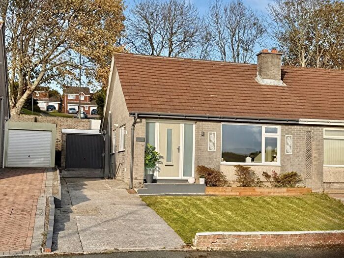 2 Bedroom Semi Detached Bungalow For Sale In Yealmpstone Drive, Plympton, Plymouth, PL7