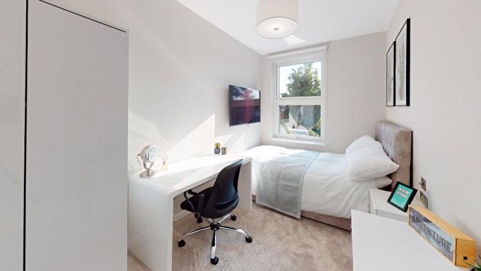 5 Bedroom Terraced House To Rent In Albert Road ( Bed), Lenton, Nottingham, NG7