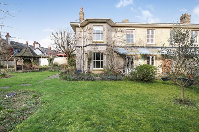 4 Bedroom Semi-Detached House For Sale In Church Lane, Salisbury, Wiltshire, SP2