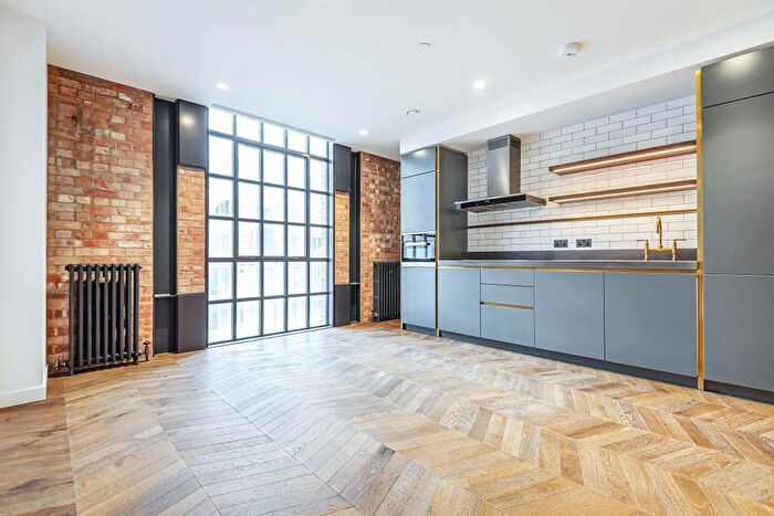 Flat To Rent In Battersea Power Station, London, SW11