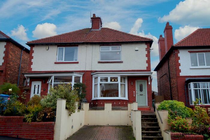 3 Bedroom Semi-Detached House To Rent In Mount Park Road, Scarborough YO12