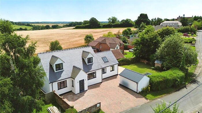 4 Bedroom Detached House For Sale In Shop Lane, Leckhampstead, Newbury, Berkshire, RG20