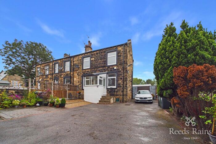 2 Bedroom End Of Terrace House For Sale In Britannia Road, Morley, Leeds, West Yorkshire, LS27