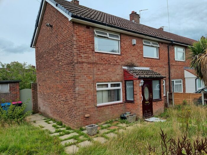 3 Bedroom Semi-Detached House To Rent In Kenyon Way, Little Hulton, Salford, M38