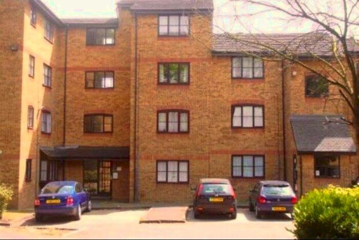 1 Bedroom Flat To Rent In Bridge Road, Grays, RM17