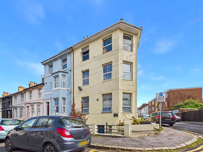 1 Bedroom Apartment For Sale In St. Michaels Street, Folkestone, Kent, CT20