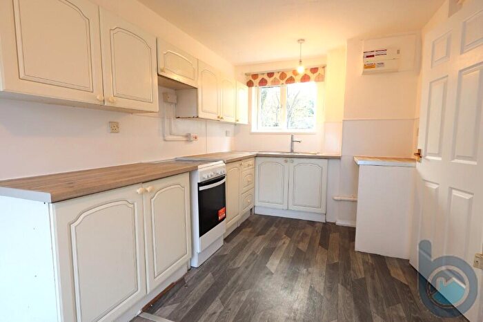 3 Bedroom Terraced House To Rent In Brookfurlong, Peterborough, Cambridgeshire, PE3