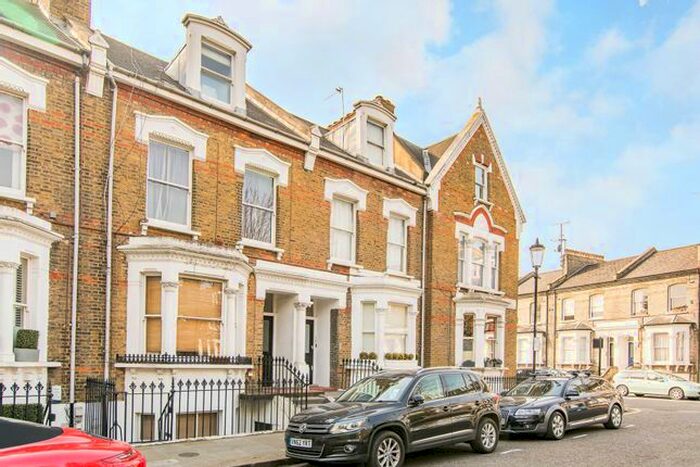 2 Bedroom Maisonette To Rent In Damer Terrace, Chelsea, London, SW10