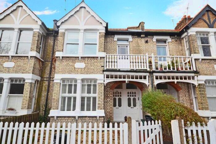 2 Bedroom Maisonette To Rent In Winchester Road, St Margarets, Twickenham, TW1