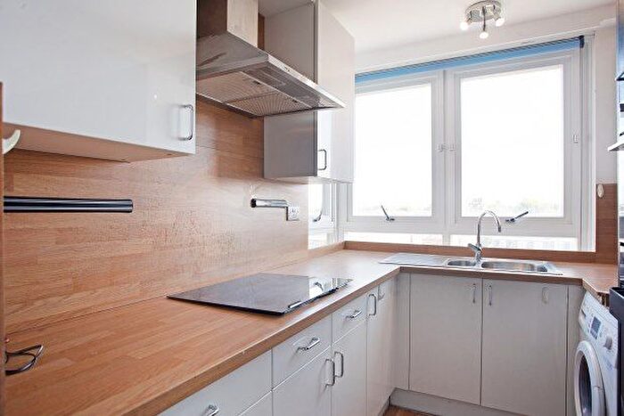 1 Bedroom Flat To Rent In Chelsea Manor Gardens Chelsea Towers, London, SW3