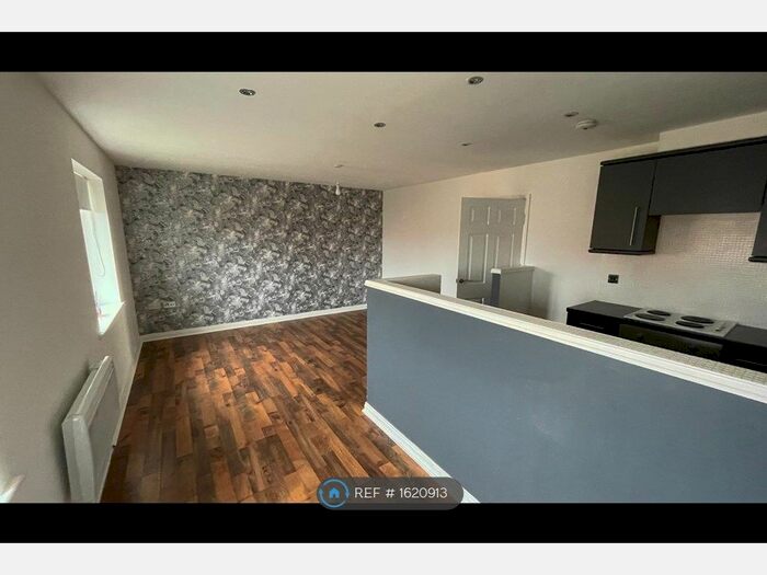 2 Bedroom Flat To Rent In Hansby Drive, Speke, Liverpool, L24