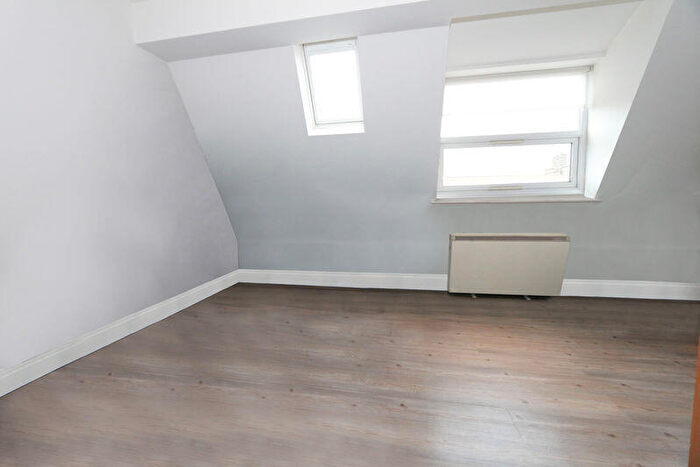 1 Bedroom Flat To Rent In Bedroom Flat - Finsbury Park, N4