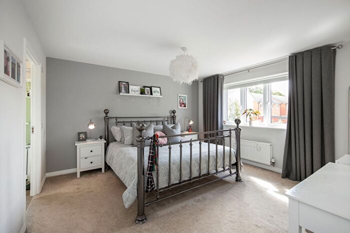 4 Bedroom Detached House For Sale In Miller Street, Winchburgh, EH52