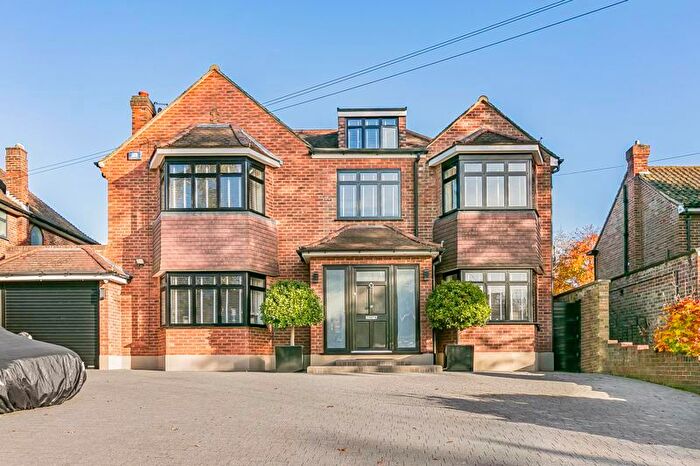 6 Bedroom Detached House For Sale In Pine Grove, Brookmans Park, AL9