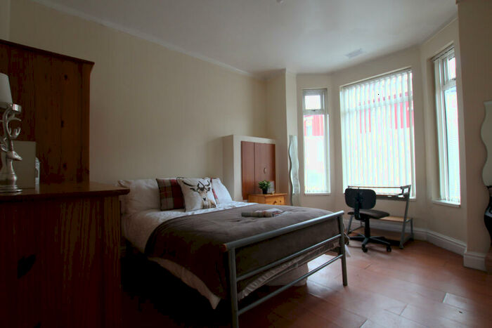 6 Bedroom House To Rent In Ruskin Avenue, Manchester, Manchester, M14