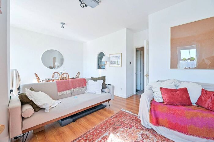 1 Bedroom Flat To Rent In Grange Road, Bermondsey, London, SE1