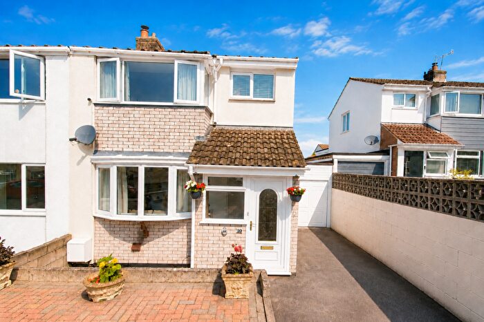 3 Bedroom Semi Detached House For Sale In Bawden Road, Bodmin, Cornwall, PL31