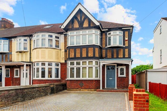 3 Bedroom Semi-Detached House To Rent In Martin Way, Morden, SM4