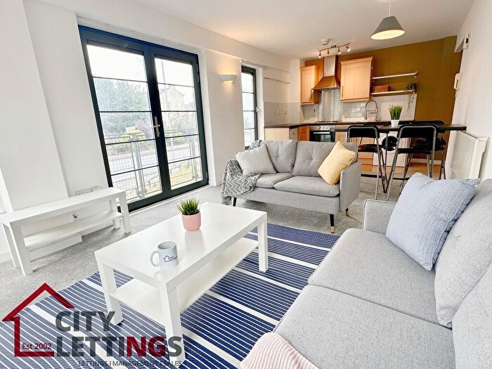 2 Bedroom Apartment To Rent In Park West, Canning Circus, NG7