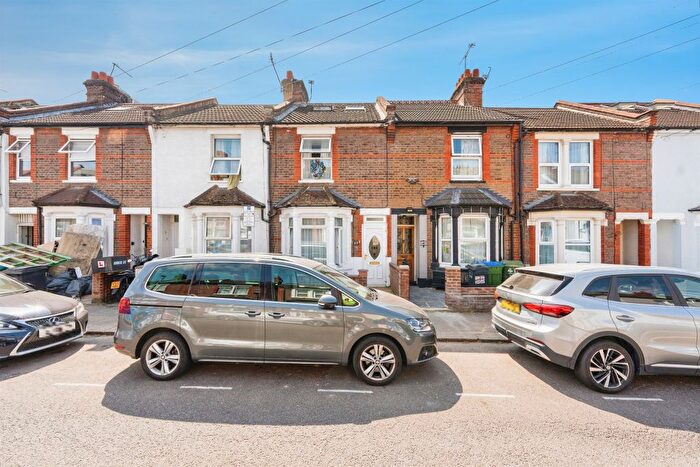 5 Bedroom Terraced House For Sale In Chester Road, Watford, WD18