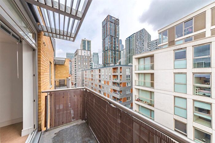 2 Bedroom Apartment To Rent In Constable House, Cassilis Road, London, E14