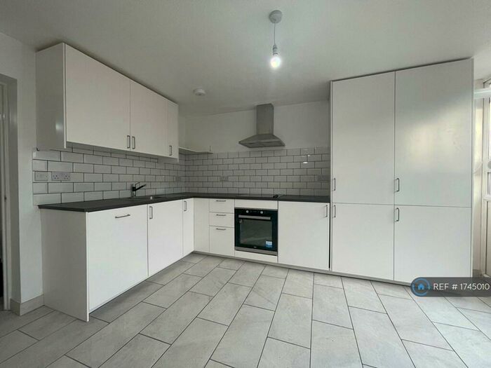 3 Bedroom Terraced House To Rent In Kent Close, Mitcham, CR4