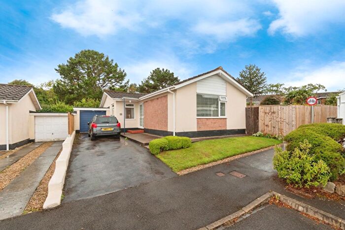 3 Bedroom Detached Bungalow For Sale In Paganel Way, Minehead, TA24