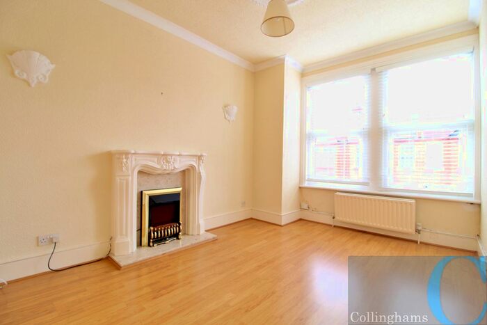 1 Bedroom Flat To Rent In Boundary Road, Colliers Wood, SW19