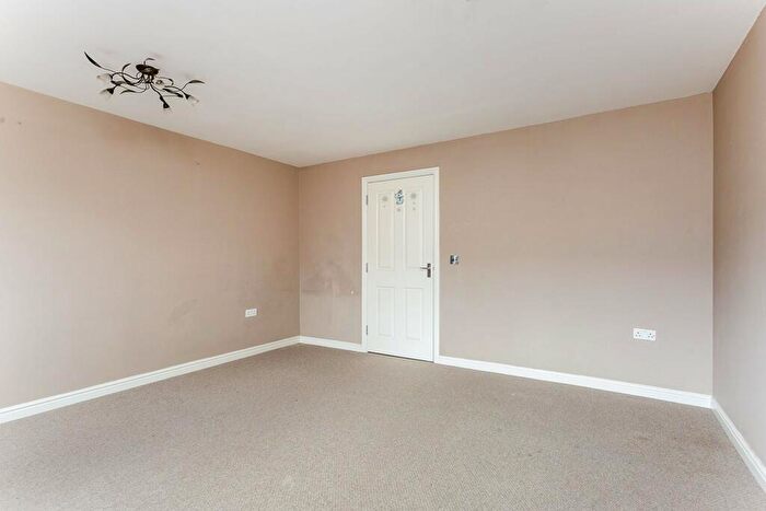 2 Bedroom Flat To Rent In Billys Copse, Havant, Hampshire, PO9