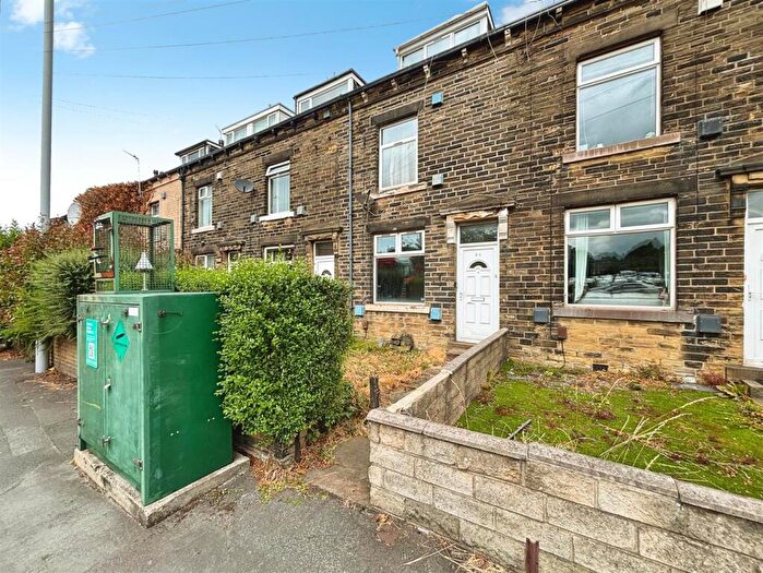 4 Bedroom Terraced House For Sale In Mayo Avenue, Bradford, BD5