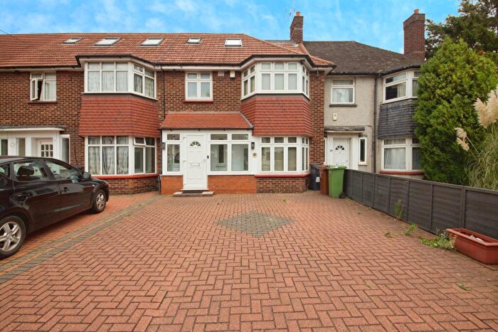 4 Bedroom Terraced House For Sale In Upney Lane, Barking, IG11