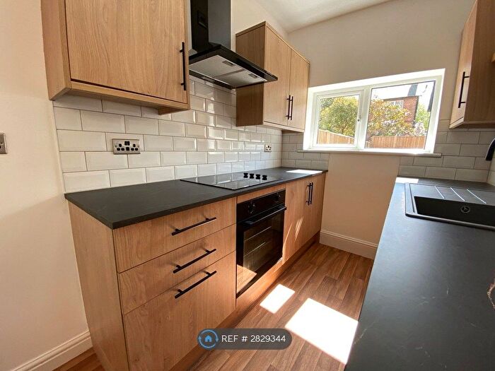 3 Bedroom Semi Detached House To Rent In Portland Road, Nottingham, NG2