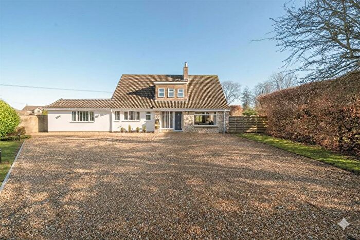 4 Bedroom Detached House For Sale In Lime Trees, Christian Malford, Chippenham, SN15