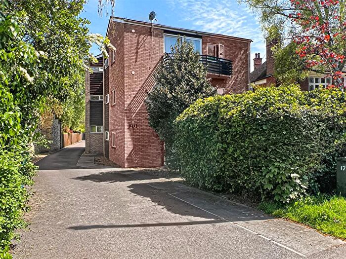 2 Bedroom Flat To Rent In Hills Road, Cambridge, CB2