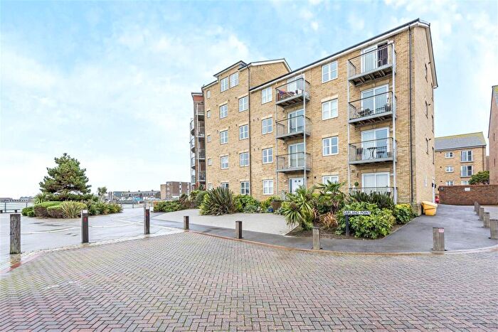 1 Bedroom Apartment For Sale In Garland Point, Sussex Wharf, Shoreham, West Sussex, BN43