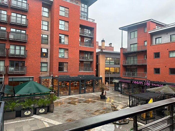 1 Bedroom Flat To Rent In Apartment, Madison Square, Liverpool, L1