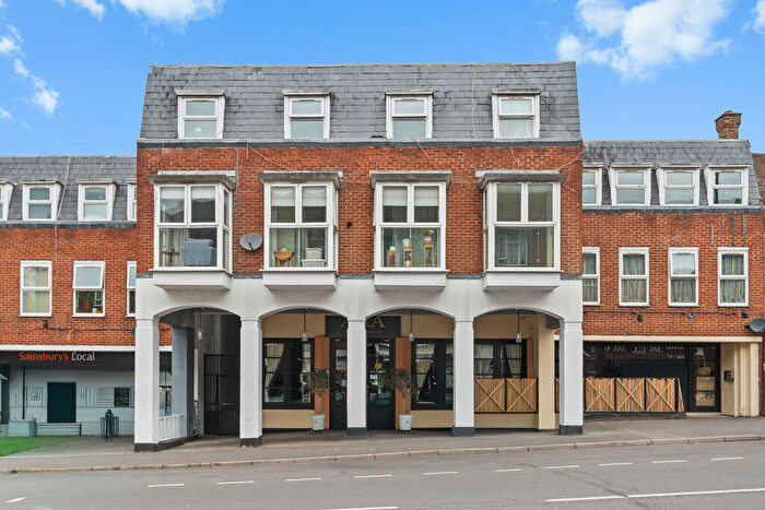 2 Bedroom Maisonette For Sale In High Street, Sutton, SM3