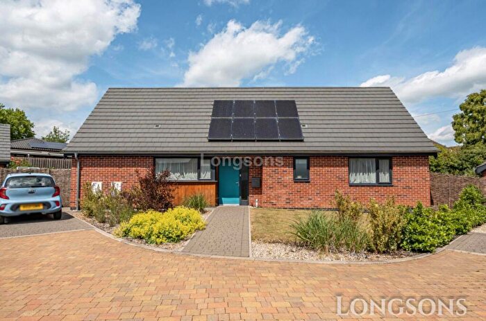 3 Bedroom Detached Bungalow For Sale In Greyling Way, Swaffham, PE37