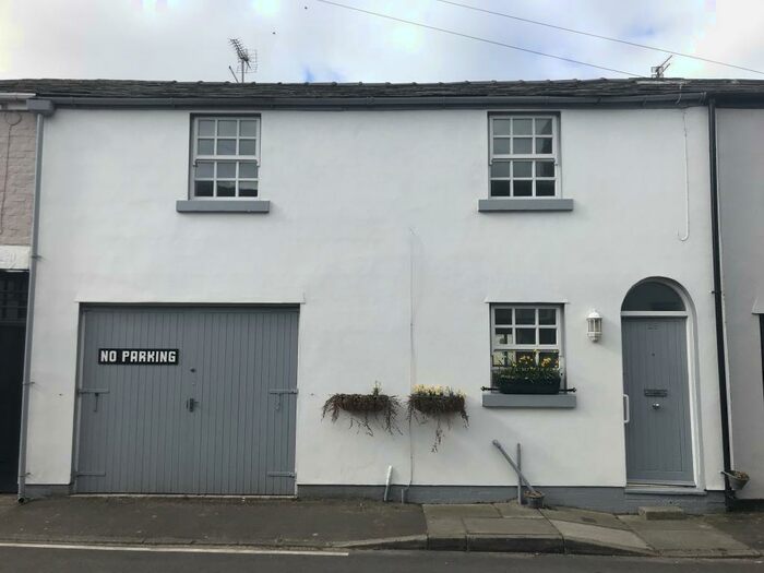 2 Bedroom House To Rent In East Street, Waterloo, L22