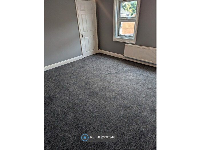 2 Bedroom End Of Terrace House To Rent In Fairfax Mews, Colchester, CO2