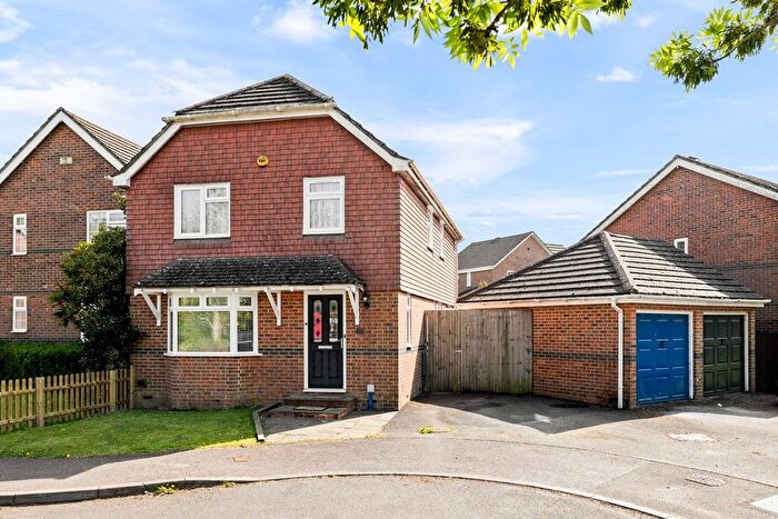 4 Bedroom Detached House For Sale In Hunt Close, Hawkinge, Folkestone, CT18