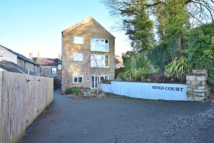 1 Bedroom Flat For Sale In New Market Street, Clitheroe, Lancashire, BB7