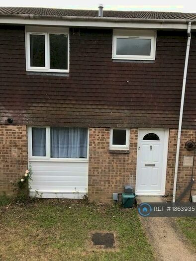 5 Bedroom Terraced House To Rent In Park Barn Drive, Guildford, GU2