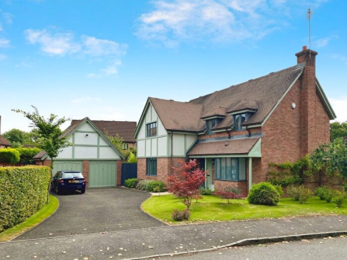 4 Bedroom Detached House For Sale In Candwr Park, Ponthir, Newport, NP18