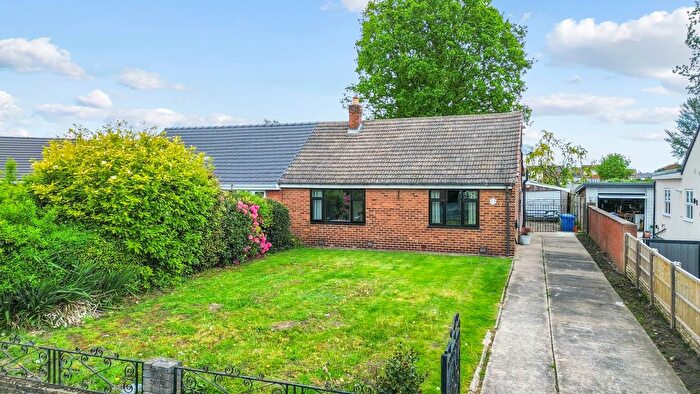 3 Bedroom Semi-Detached Bungalow For Sale In Clive Avenue, Warrington, WA2