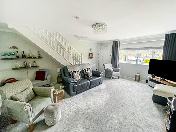 2 Bedroom Semi-Detached House For Sale In Marsh Lane, Shepley, HD8